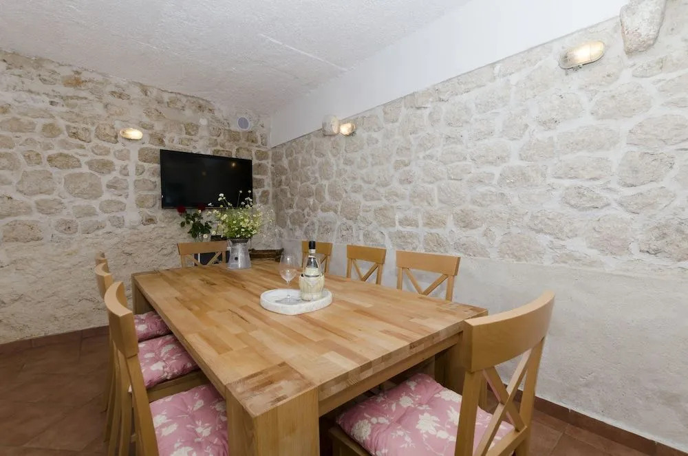 House Jasna
