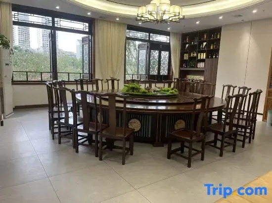 Yinshe Hotel (Pingguo Yangming Cultural Park)