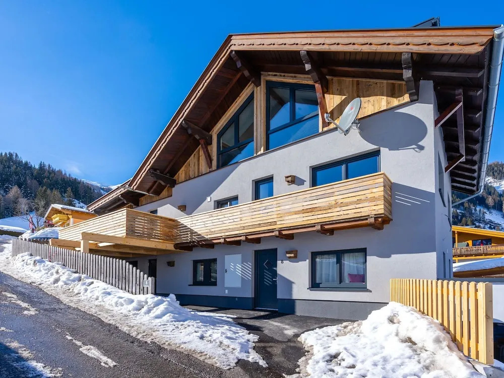 Modern Holiday Home in Salzburg with Swimming Pool