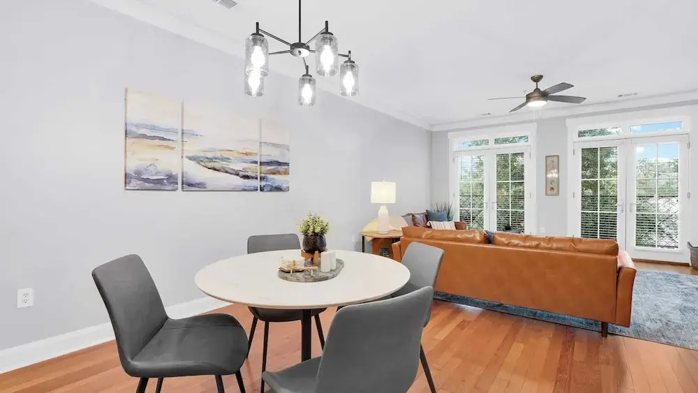 3 Suites Walkable Historic District Location The Juliette by Avantstay