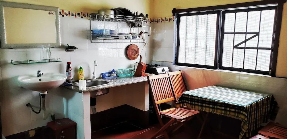 Tithonia Homestay