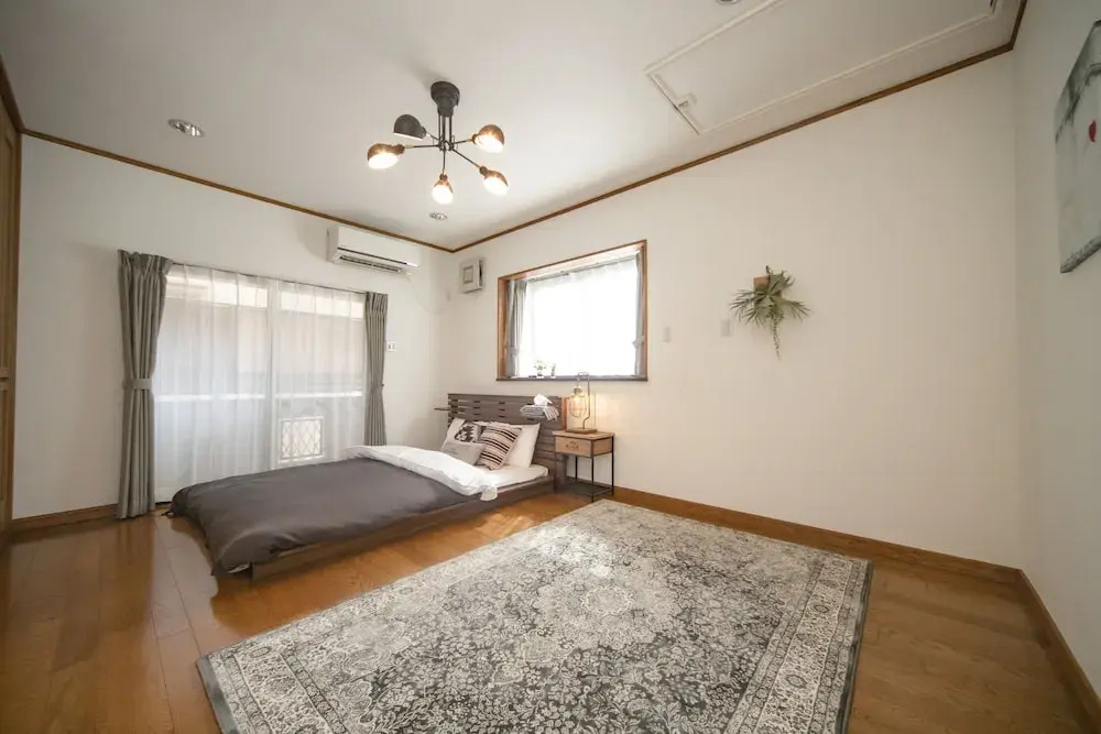 Kanegafuchi House
