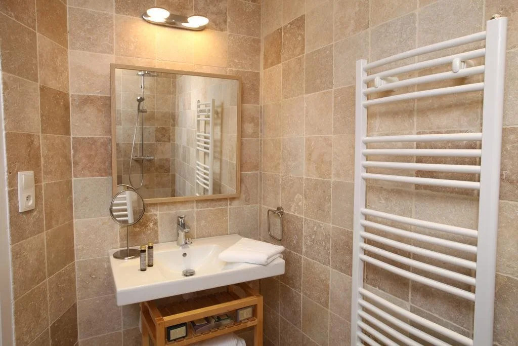 Le Castel Pierre - 7ch&7sdb avec clim, piscine XL, ping-pong, salle fitness et sauna pour 15 personnes
