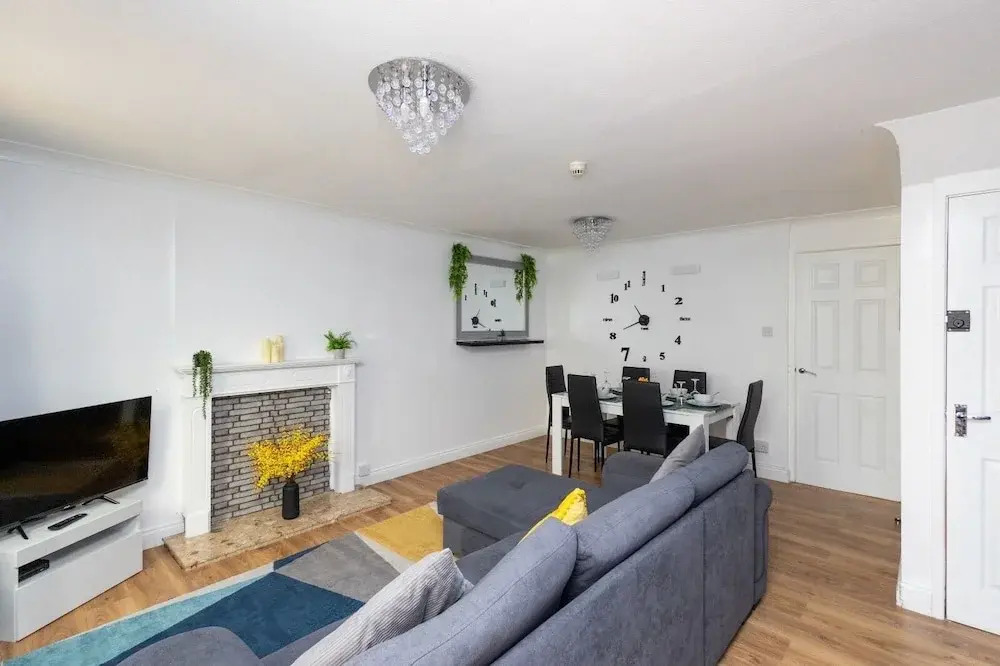 6 Guests - Pet Friendly - 10min Leeds City Centre
