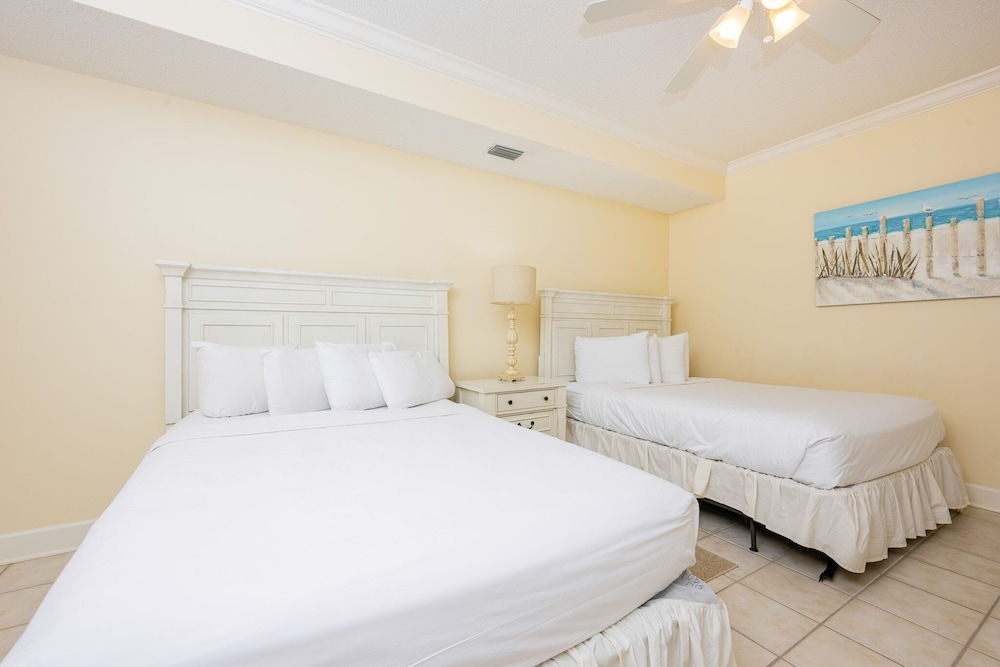 Phoenix On The Bay 1415 3 Bedroom Condo