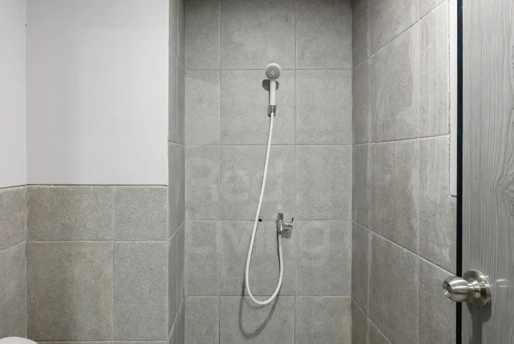 RedLiving Apartemen Riverdale Cikarang - Star Rooms