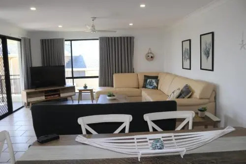 Hi Surf Unit 3, 92 Head St, Forster