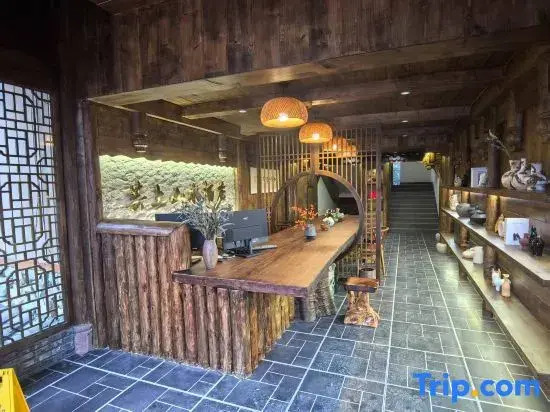 Yunshang Shanshui Hotel (Emeishan Scenic Area Zero-Kilometer Branch)