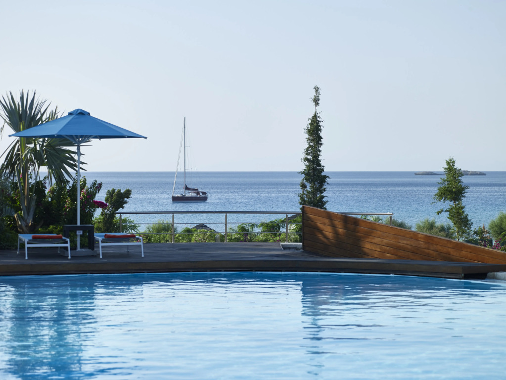 Курорт Aquagrand Artistic Luxury Beach Resort
