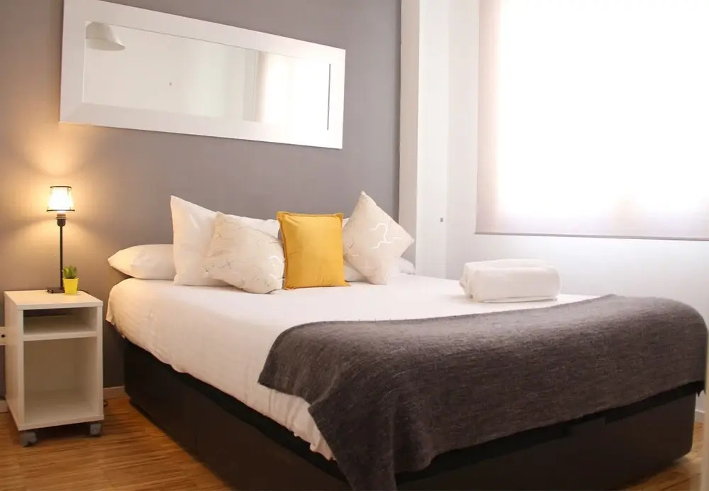 7rooms7 Gran Via Madrid Apartments