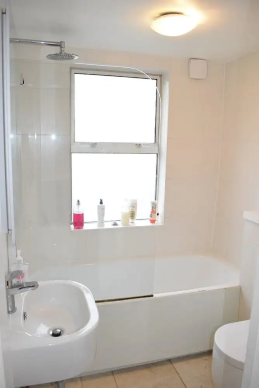 2 Bedroom Flat in Central Brixton