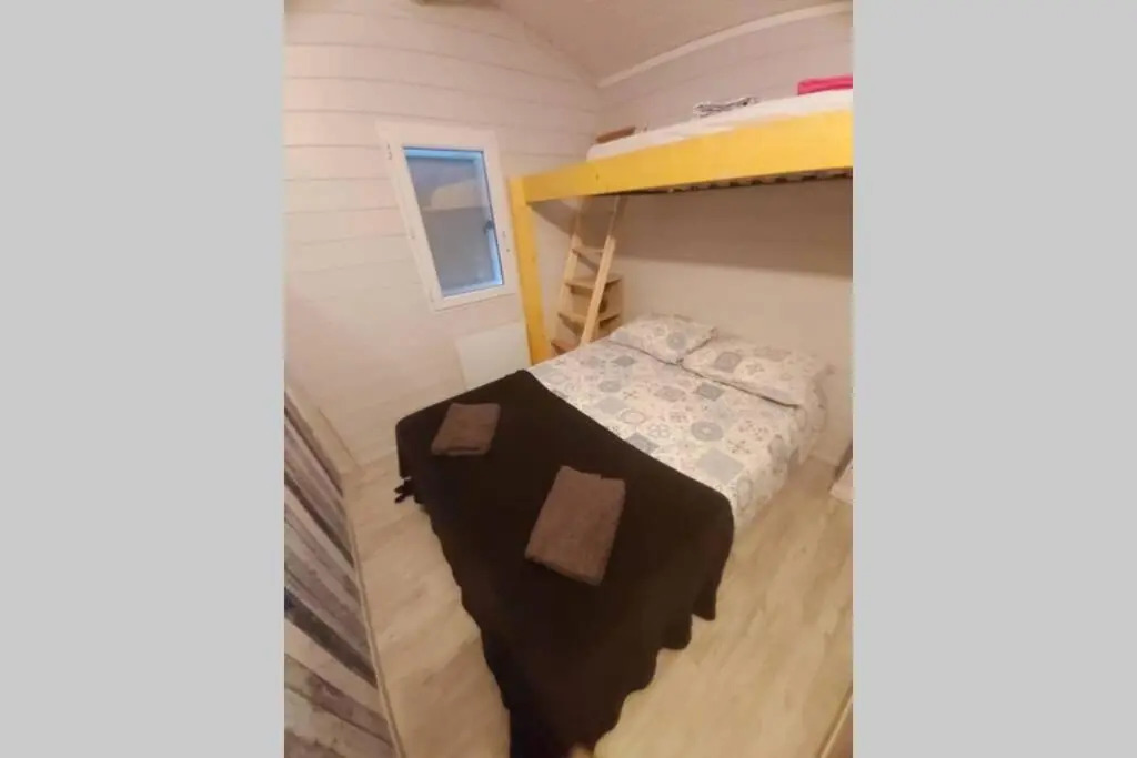 Chalet T3/clim/wifi/pkg/terrasse/15 min plages