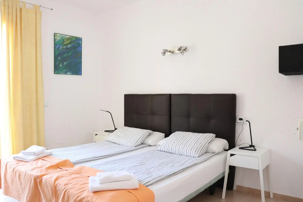 FLOR Amistad Hostal