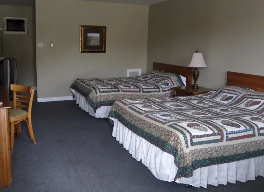 Fundy Line Motel