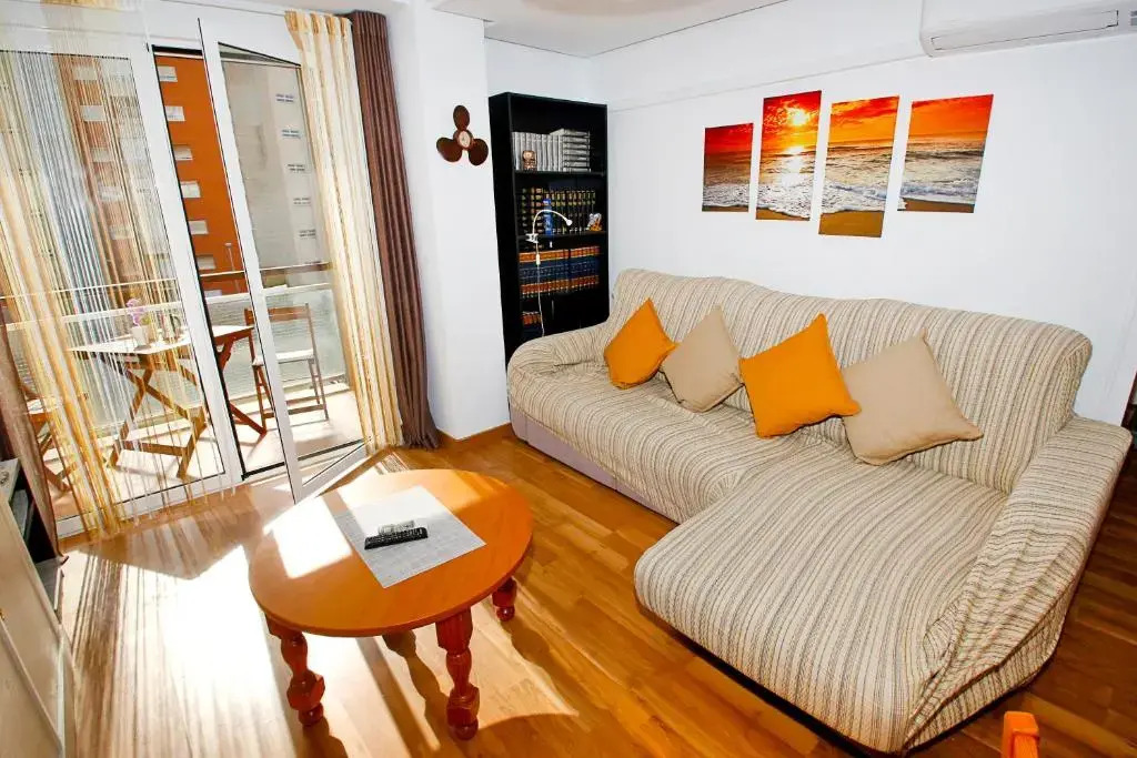 Turina Apartment -AC near beach