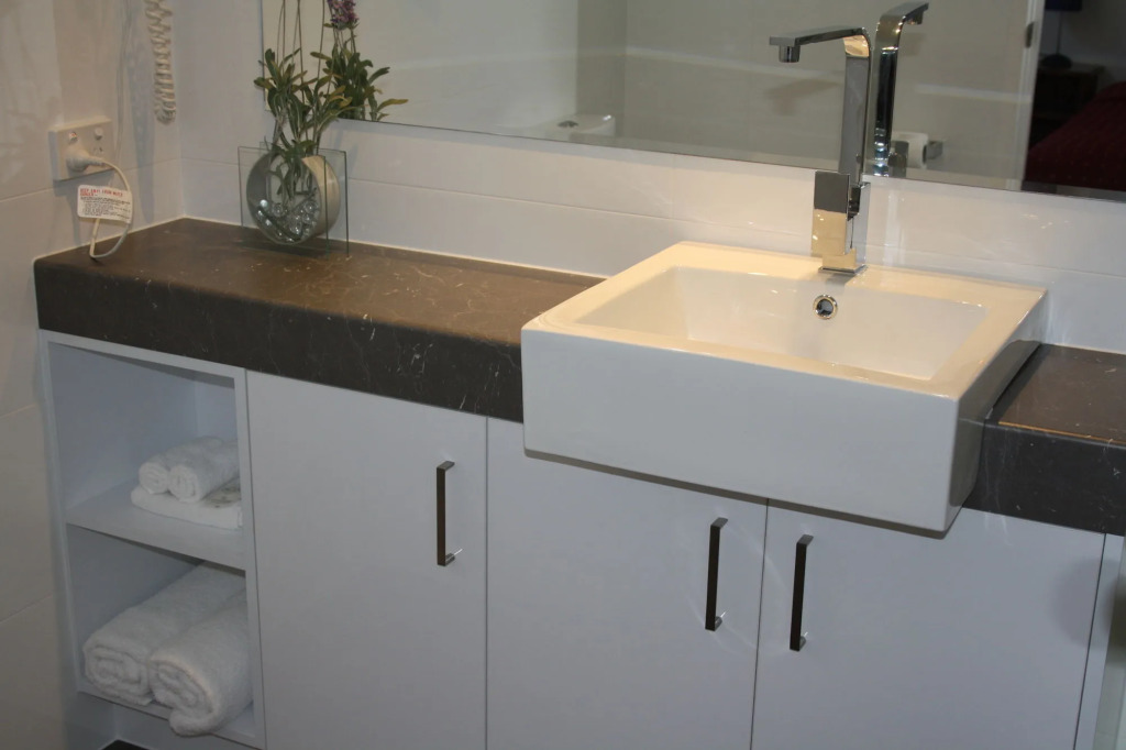 Noosa River Retreat Holiday Apartments