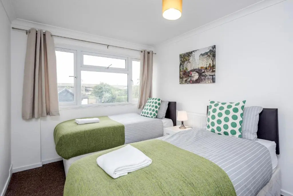 Tms Lovely 3 Bed House-tilbury-free Parking