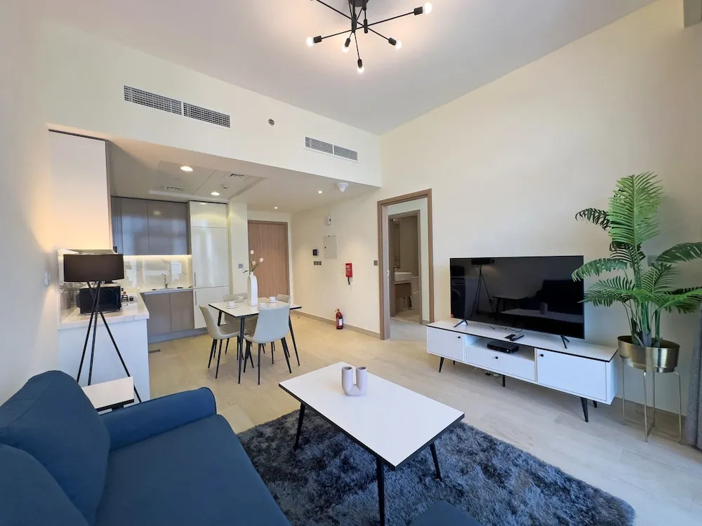 Luxury StayCation - Comfy Condo With Balcony In The Heart of Meydan