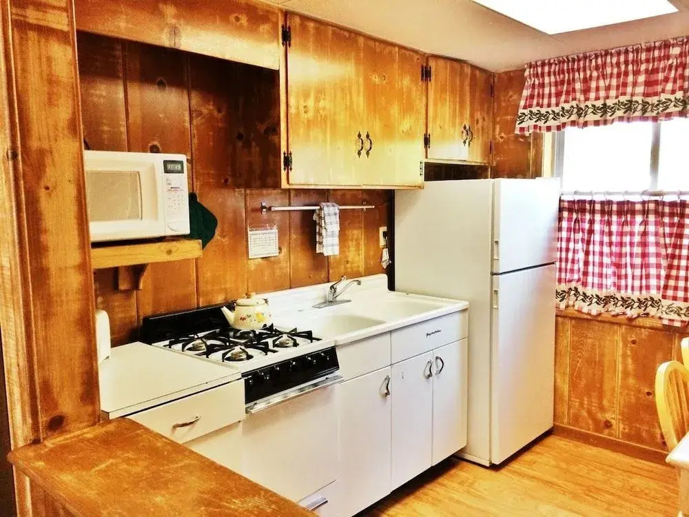 June Lake Motel