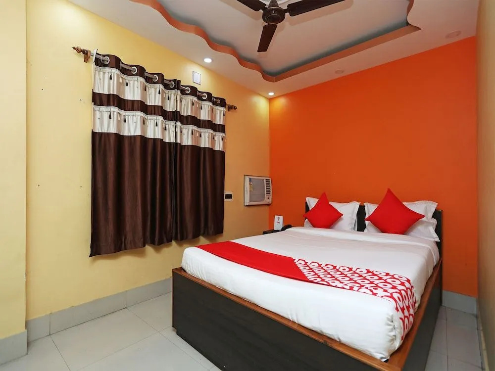 OYO 16058 Classic Inn