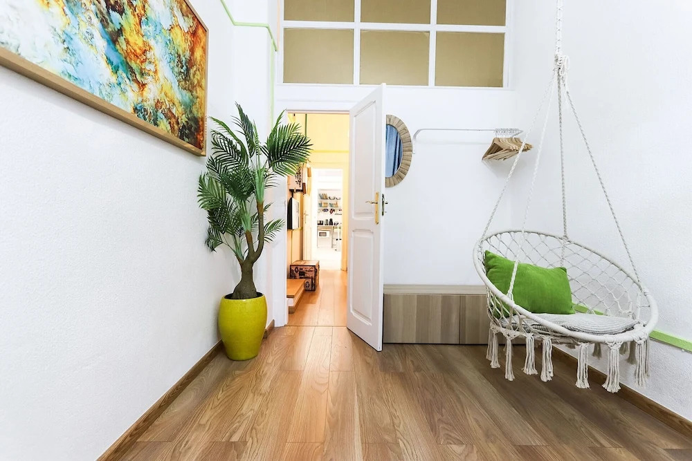 Marquês de Pombal Typical by Homing