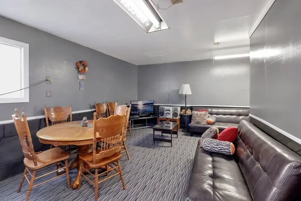 2073 - Mount Shasta Retreat 3 Bedroom Home by Redawning
