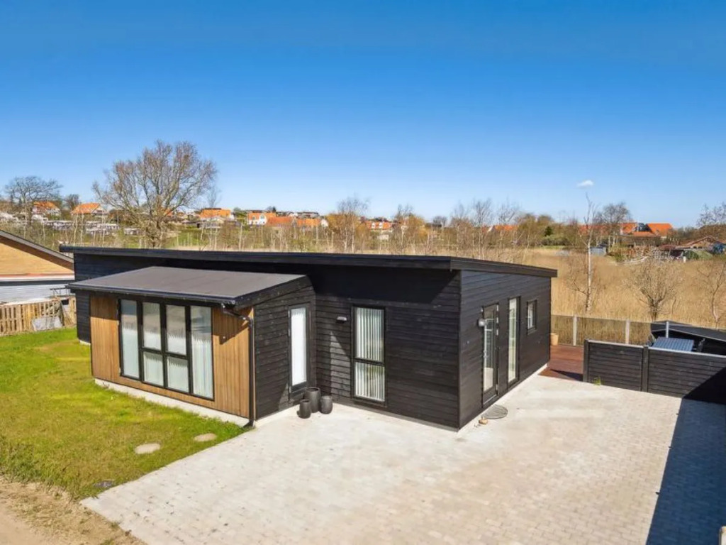 "Thorlaf" - 200m from the sea in SE Jutland