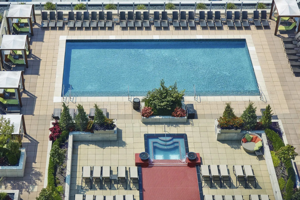 Four Seasons St. Louis