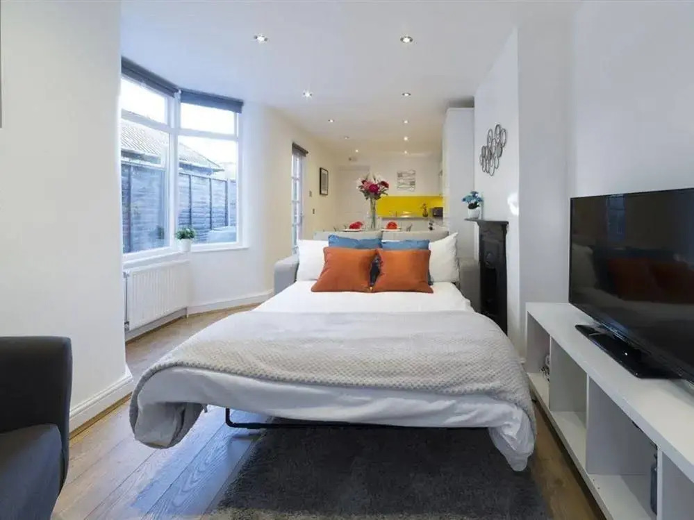 Charming Tower Bridge Apartment