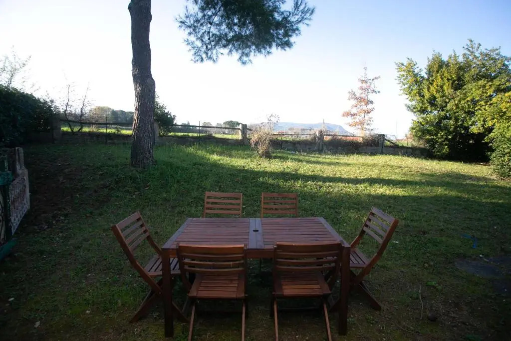 M88 - Marcelli, quadrilocale con giardino a 100mt dal mare