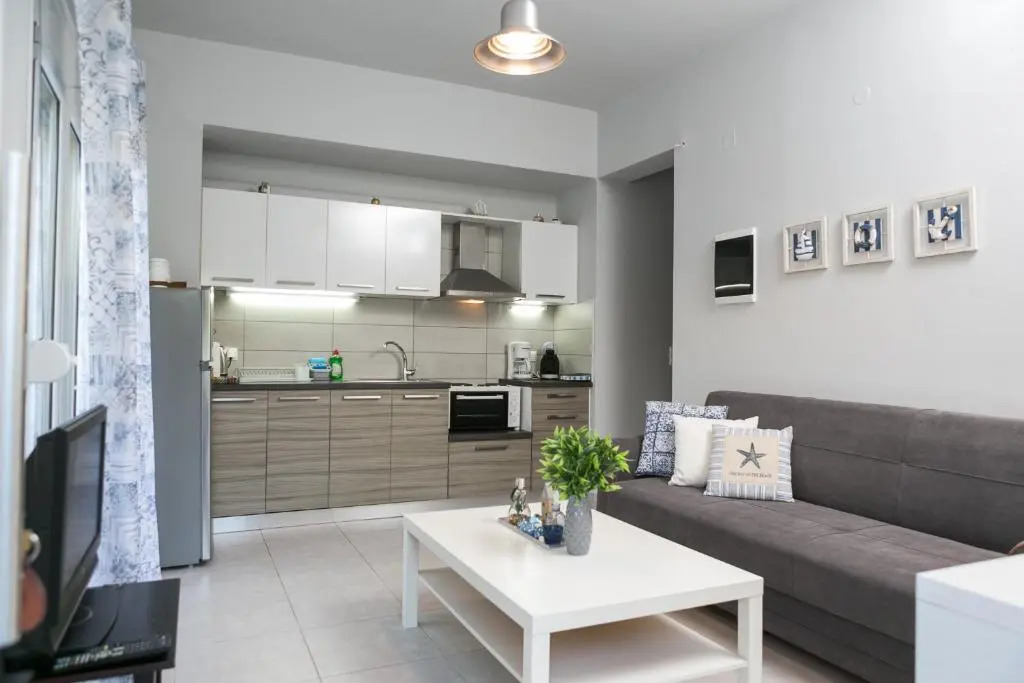Manos Housing Units
