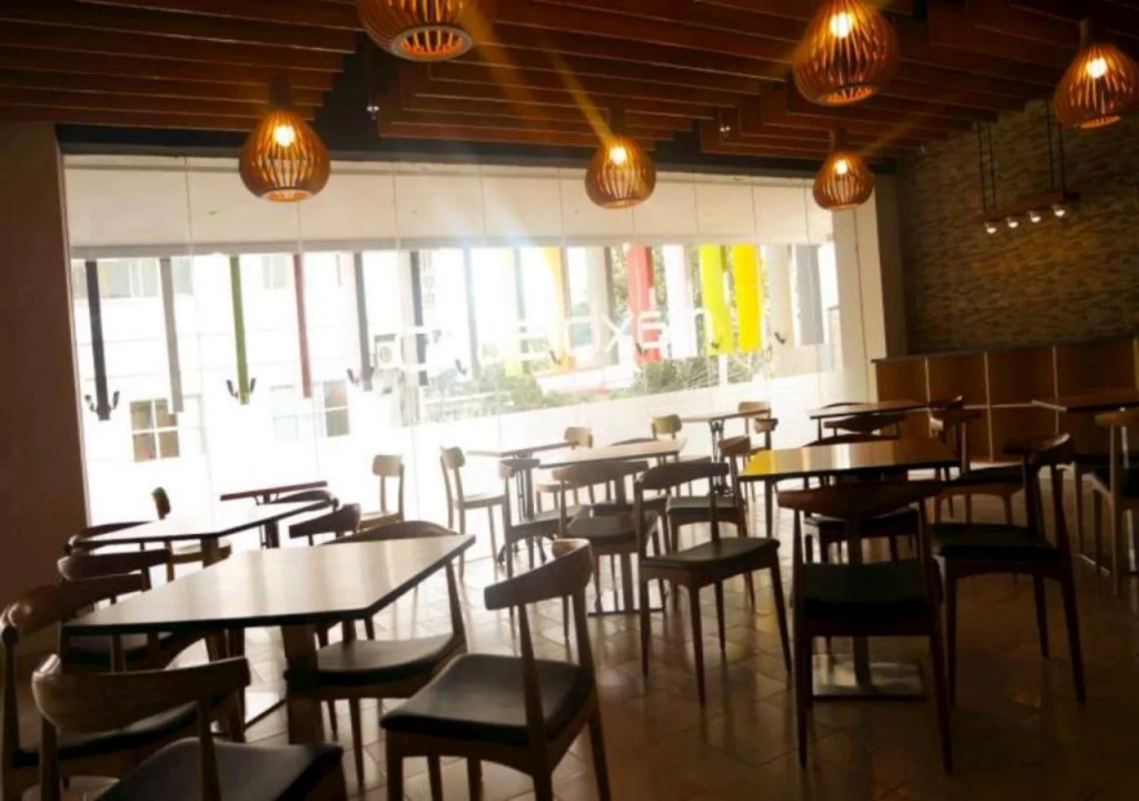 MaxOne Hotels at Pemuda
