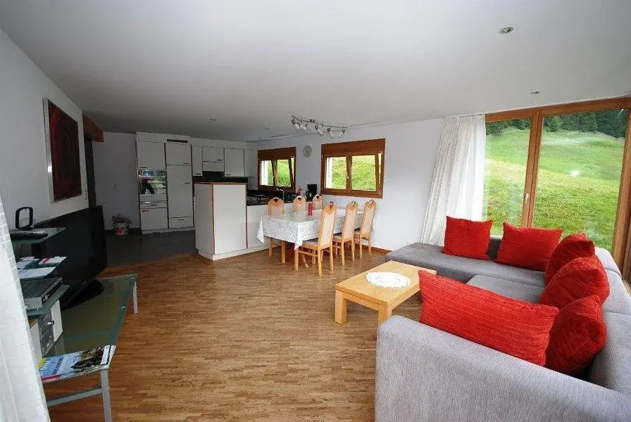 Chalet Sunnäschyn