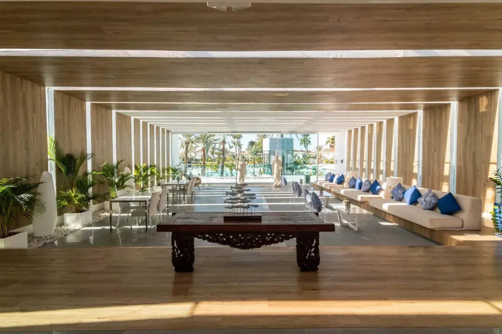 Hotel LIVVO Dunagolf Suites