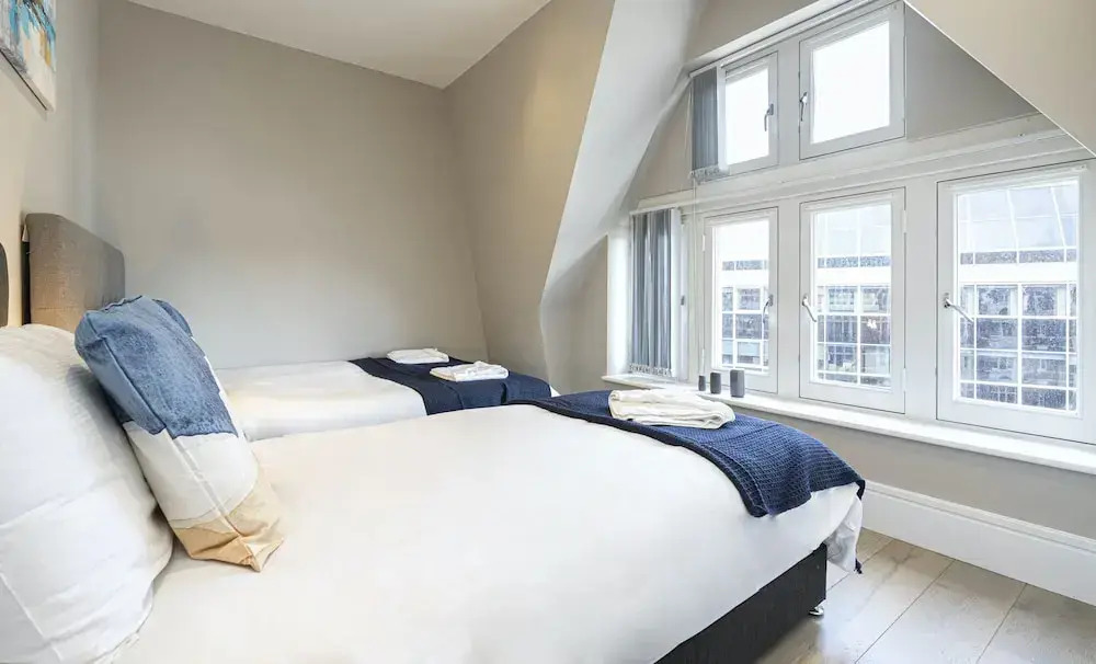 Superb Apartments opposite Edgware Road Station