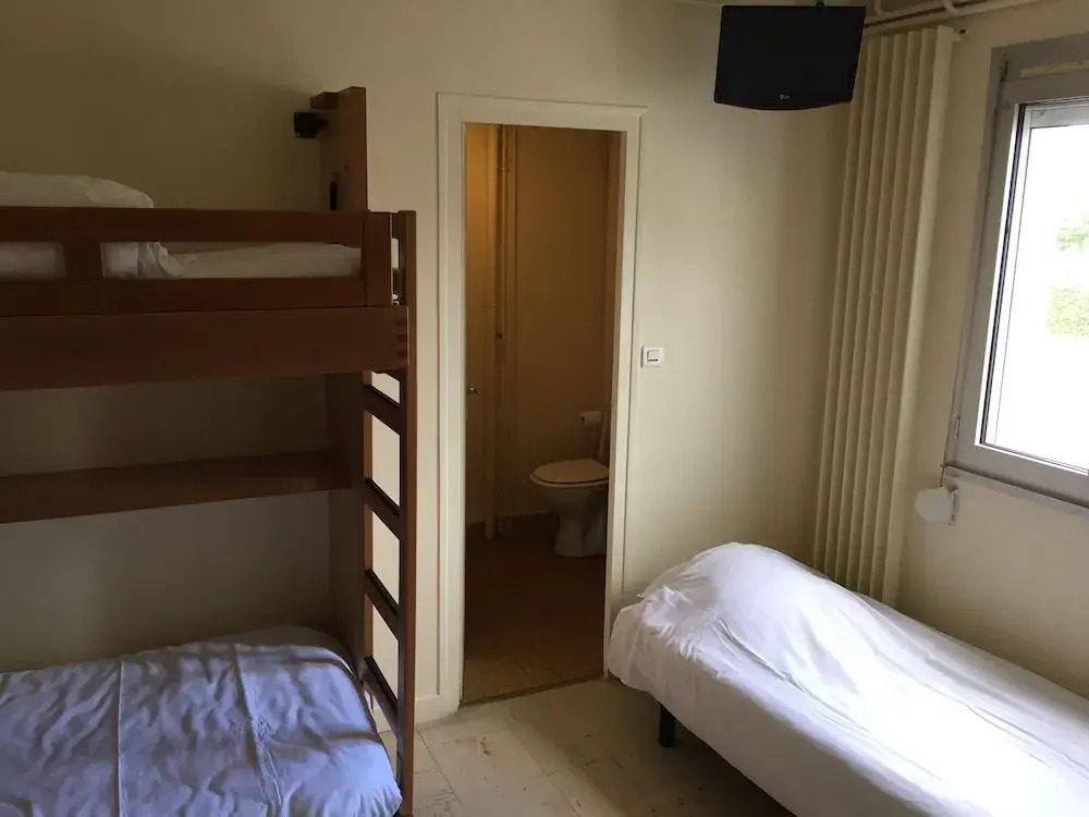 CRJS et Auberge de Jeunesse - Hostel