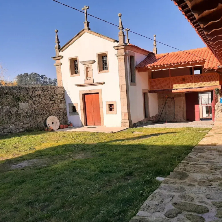 Villa with 8 Bedrooms in Póvoa de Lanhoso, with Wonderful Mountain View, Private Pool And Enclosed Garden - 35 Km From the Beach