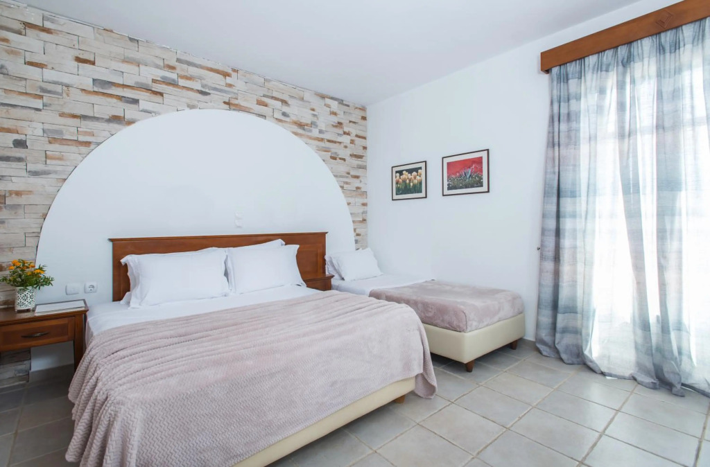 Naxos Palace Hotel