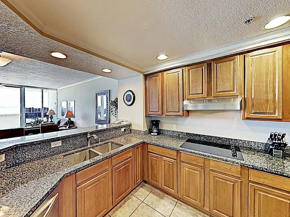New Listing! Beachfront Gem W/ Resort Amenities 3 Bedroom Condo