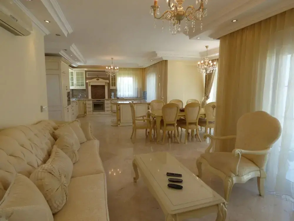 Villa Helios 11 by Elm