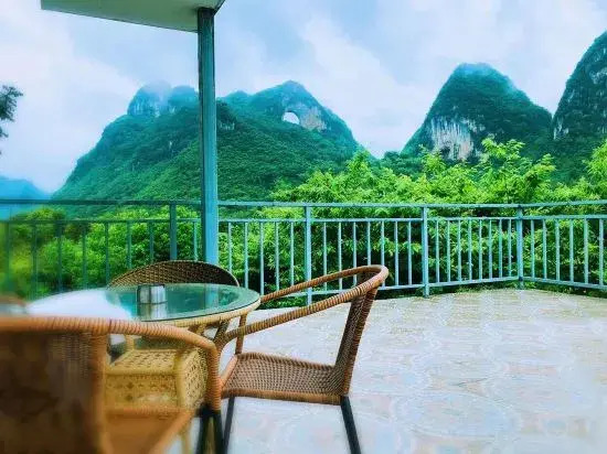 Yangshuo Moon Villa Homestay (Yulonghe Scenic Area Branch)