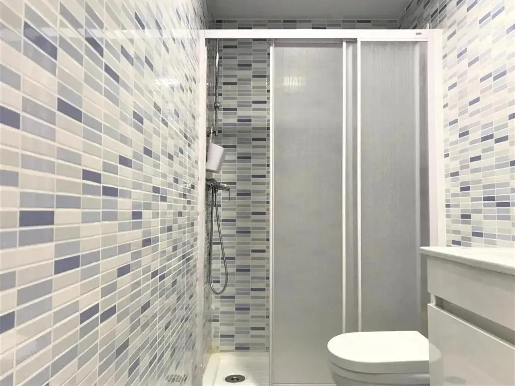 En 2da linea de playa, reformado y con aire acondicionado 106B - INMO22