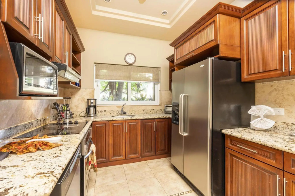 Matapalo 101- 3 Bedroom Poolside Luxury Condo at the Diria Resort