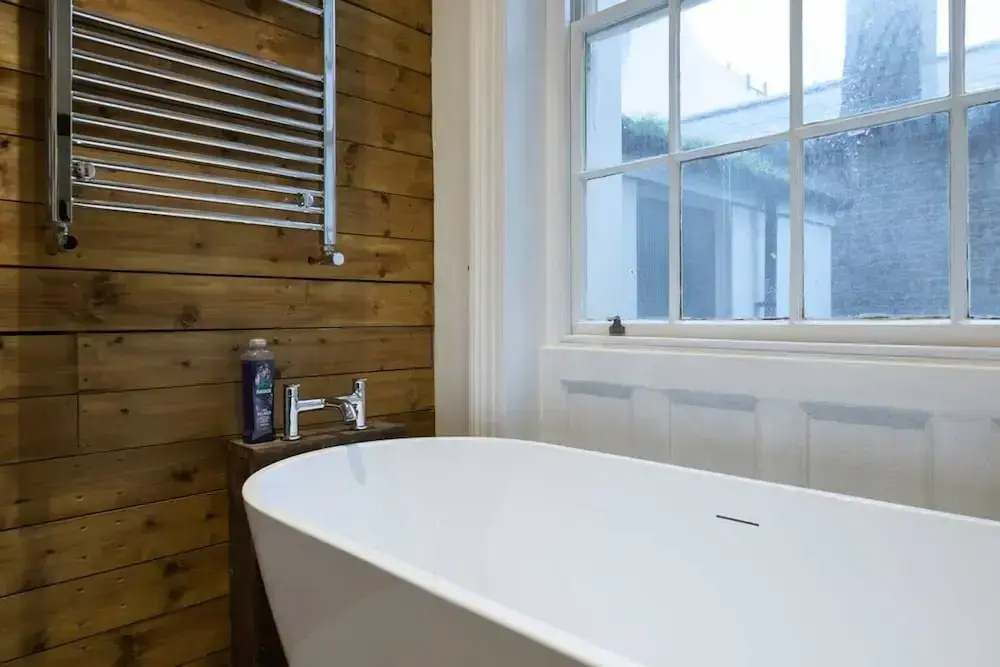 Host Stay Grafton Rustic