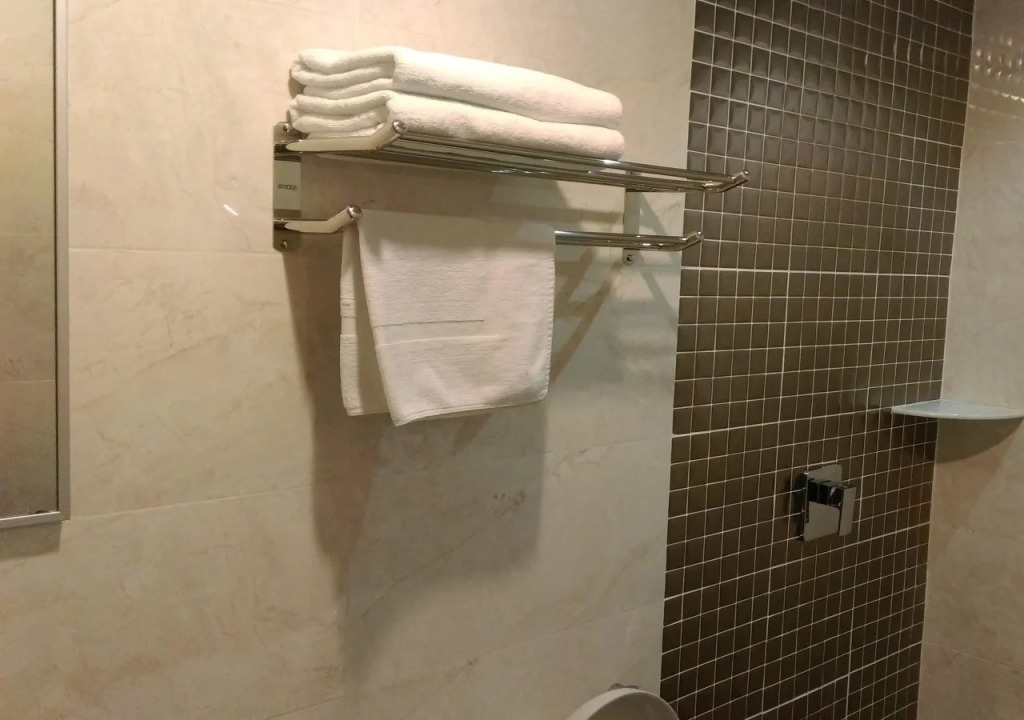 Chariton Hotel Nusa Bestari