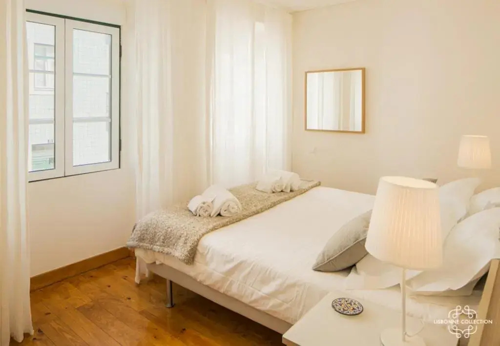 Modern and Comfort Apartment 25 by Lisbonne Collection