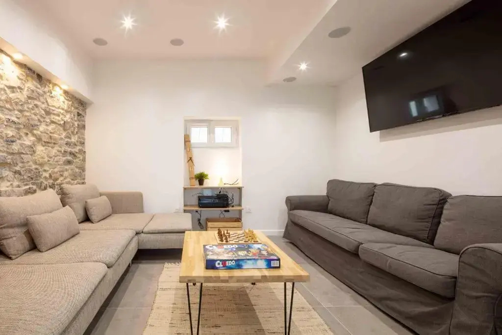 Ted Surf House
