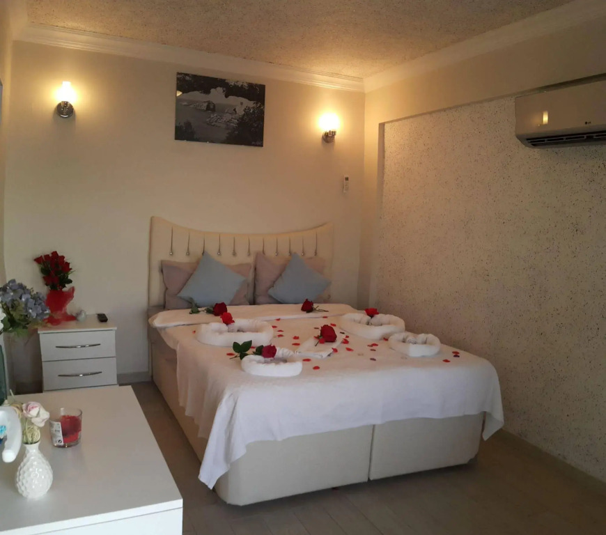 Yasemin Suite