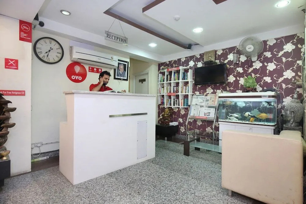 OYO 9575 Hotel Absolute Comfort