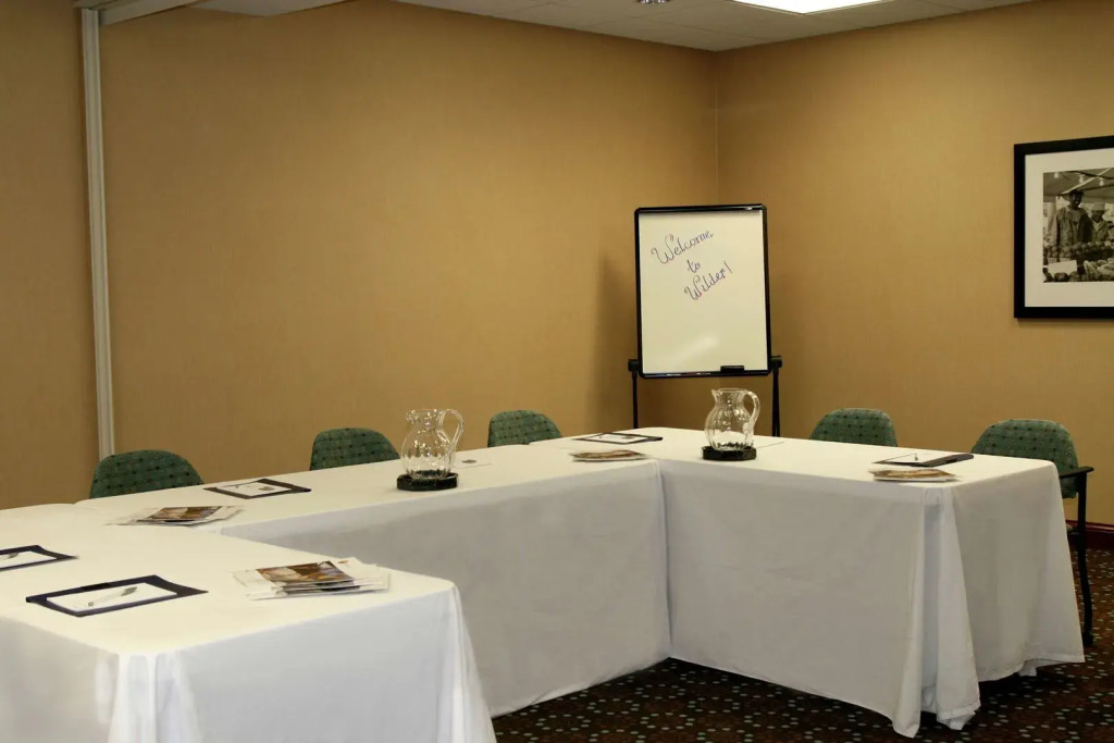 Hampton Inn & Suites Wilder